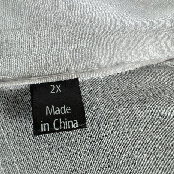 Mlle Gabrielle Light white Textured Fabric dress - Picture 3 of 6